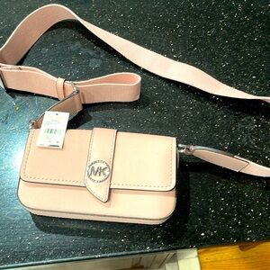 Michael Kors hand bag